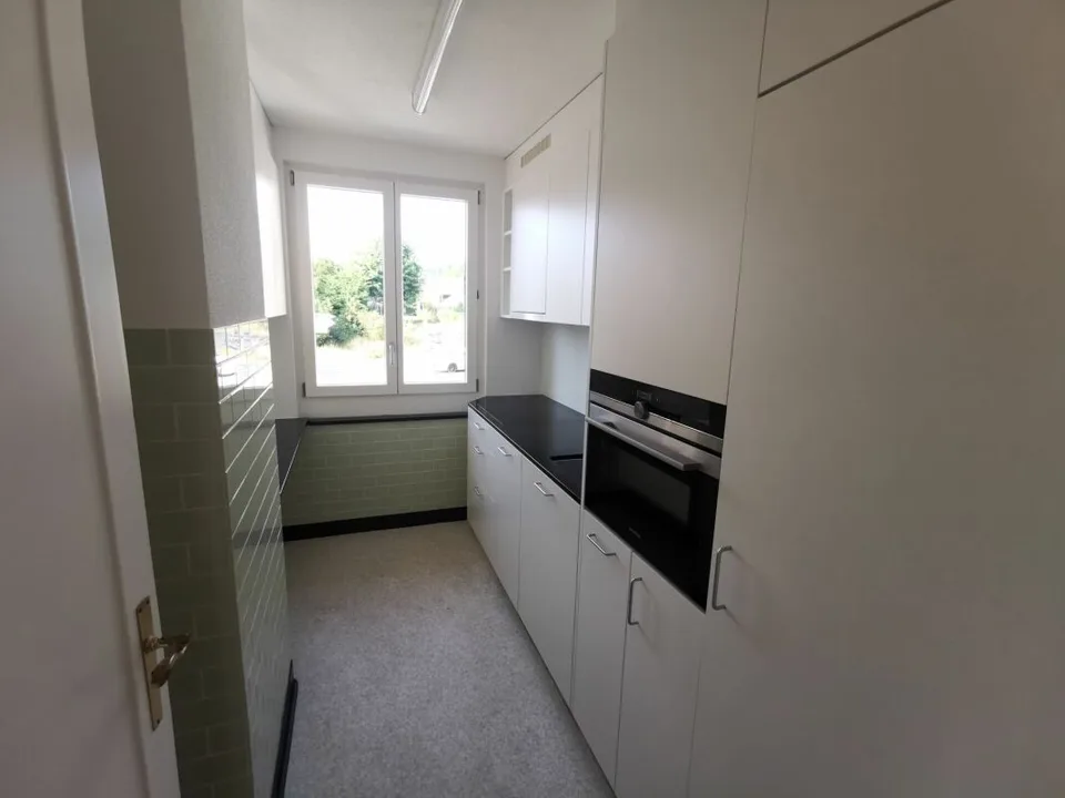 Opportunity: Residential and commercial property with versatile usage potential in the center of Schöftland – photo 5 of 13