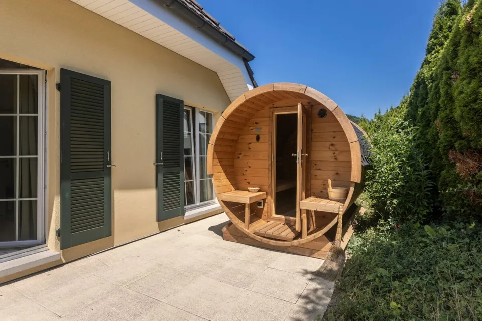 Exklusives Landhaus mit Pool & idyllischem Garten in Pfungen – Foto 7 von 19
