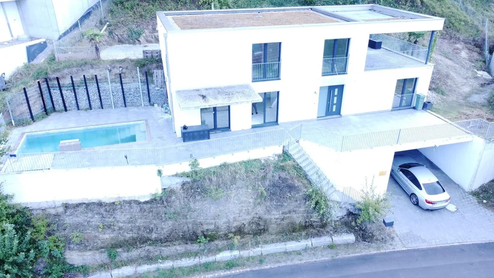 Villa esclusiva di nuova costruzione con piscina – foto 5 di 21