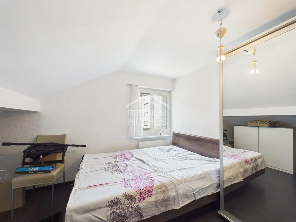 Familienhaus mit grosszügigem Grundstück – Foto 7 von 9