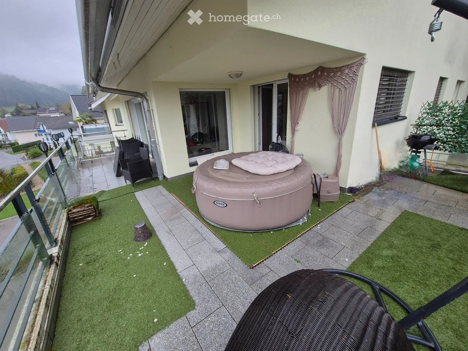 Appartamento di 5 1/2 locali con ampio balcone