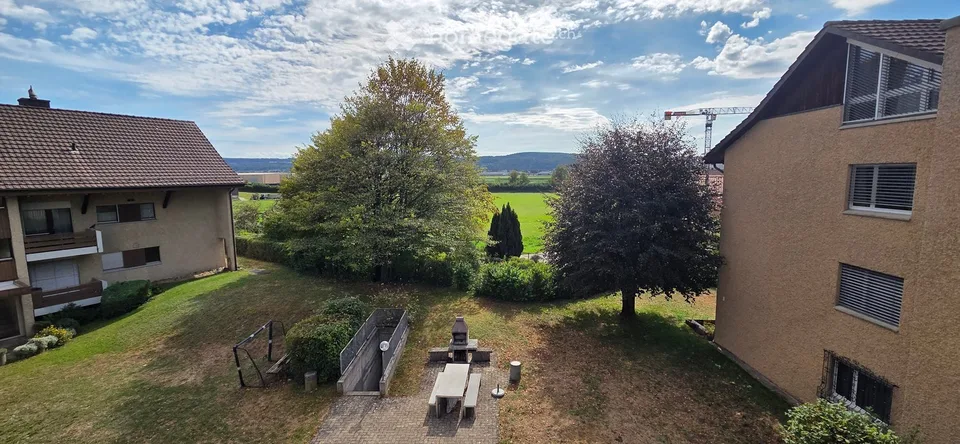 Helle 4.5-Zimmer-Wohnung mit Balkon und schöner Aussicht in Wangen-Brüttisellen