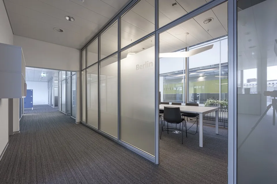 Your new business location in Wankdorf Center – photo 7 of 9