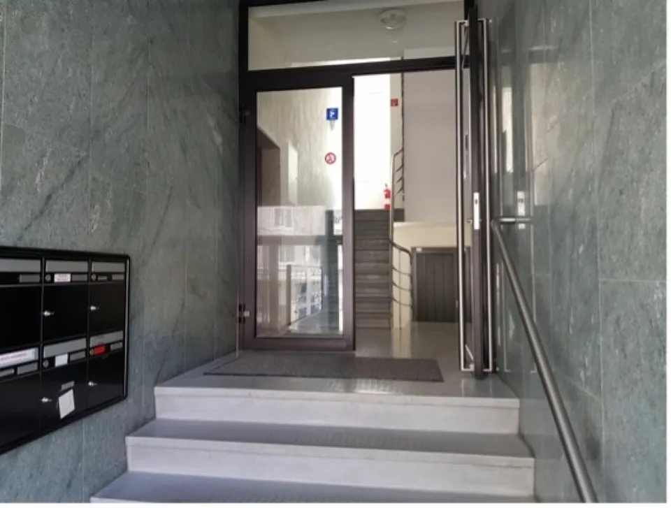 La Chaux-de-Fonds - Immeuble locatif et commercial – photo 4 sur 16