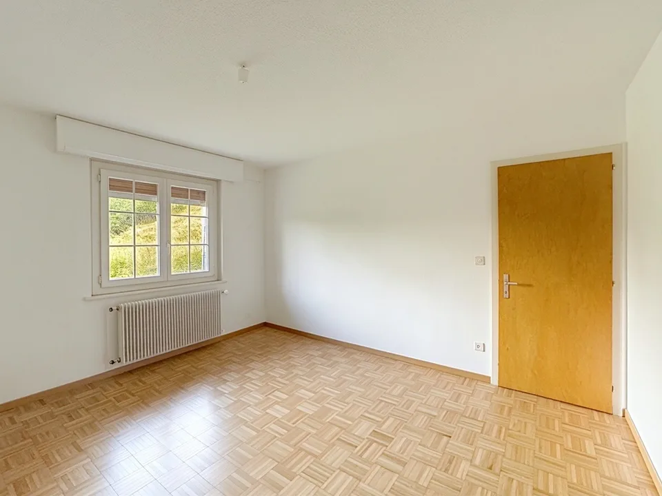Sion, villa de 5.5 pièces de 197m2 sur les hauts de Bramois, en pleine nature, garage, couvert et places de parc – photo 11 sur 24