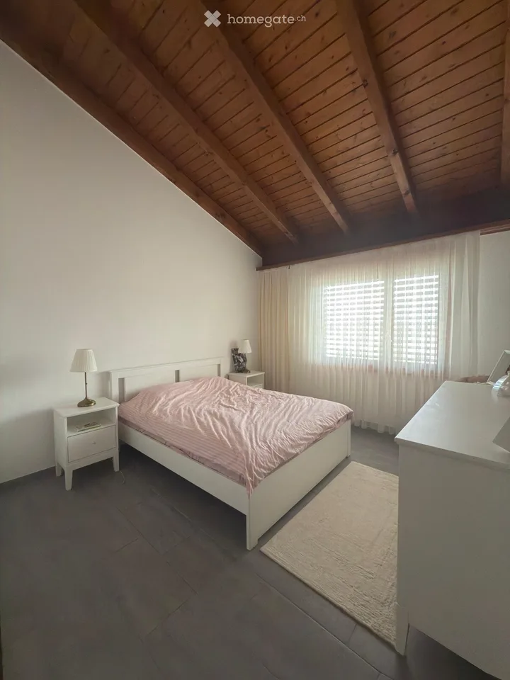 Charmante 4.5-Zimmer-Dachwohnung in Oberbuchsiten