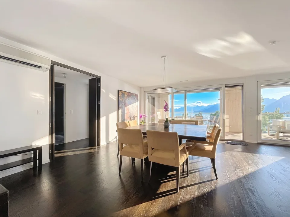 Der Genfersee als Dekoration - außergewöhnliche Wohnung im Herzen von Montreux – Foto 4 von 16