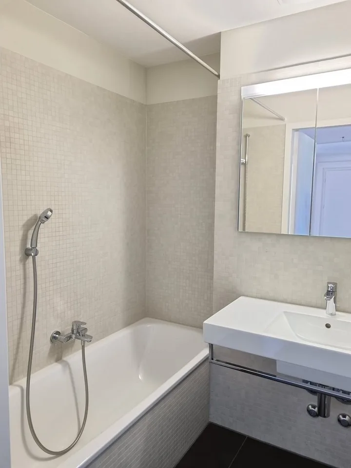 Stilvolle Altbauwohnung im Herzen von Kreis 6 – Foto 6 von 6