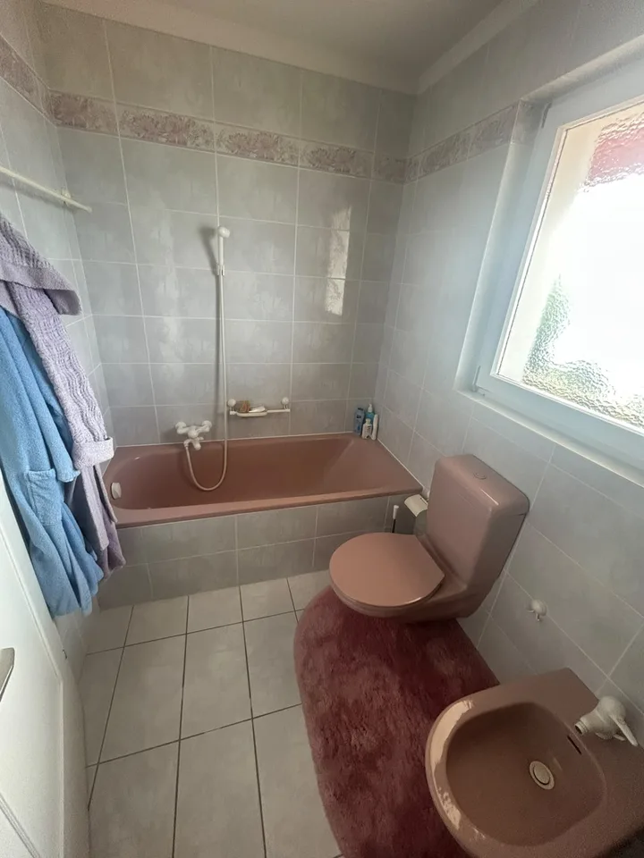 Incantevole casa unifamiliare ad Orselina con piscina e vista panoramica – foto 12 di 17