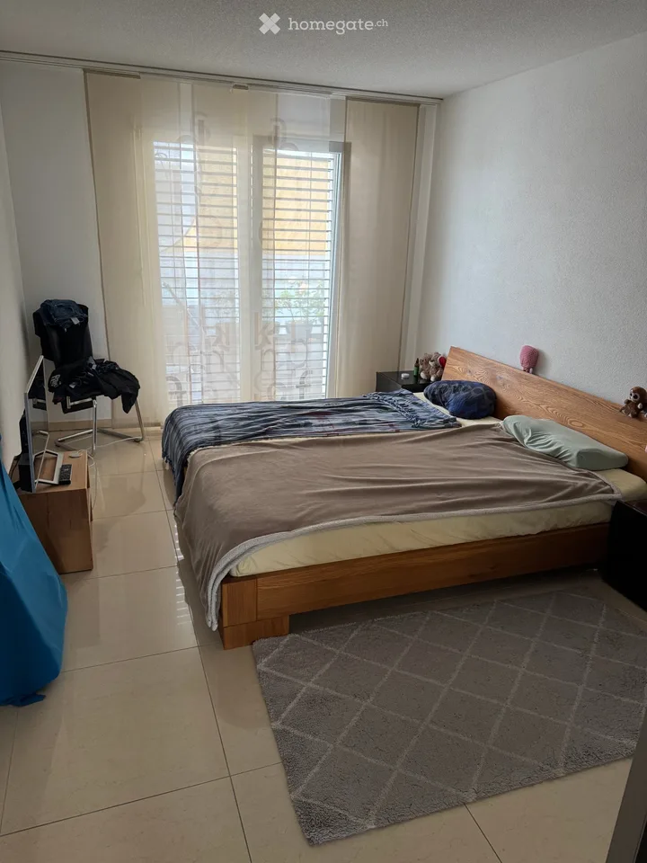 Charming 3.5-room apartment with terrace in Bassersdorf
