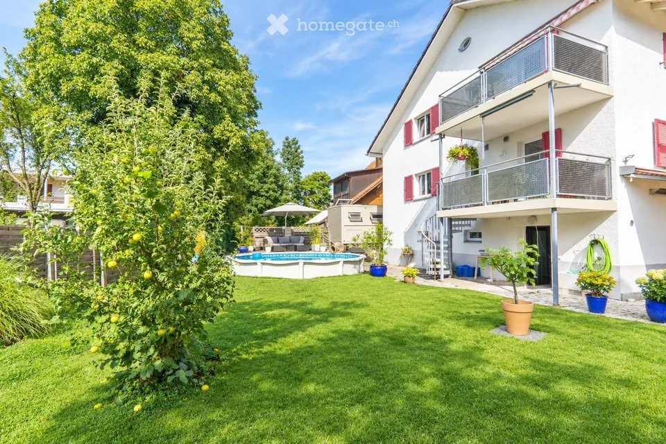 Affascinante casa unifamiliare 6.5 locali a Lachen SZ – Vita idilliaca sul lago