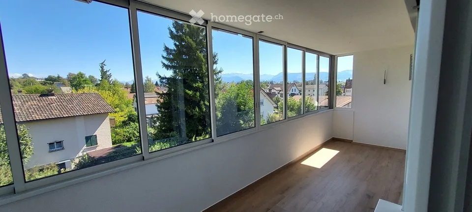 4.5-room attic apartment with mountain view – for 1–2 people 50+ in a sympathetic STOWEG, until 30.6.2030