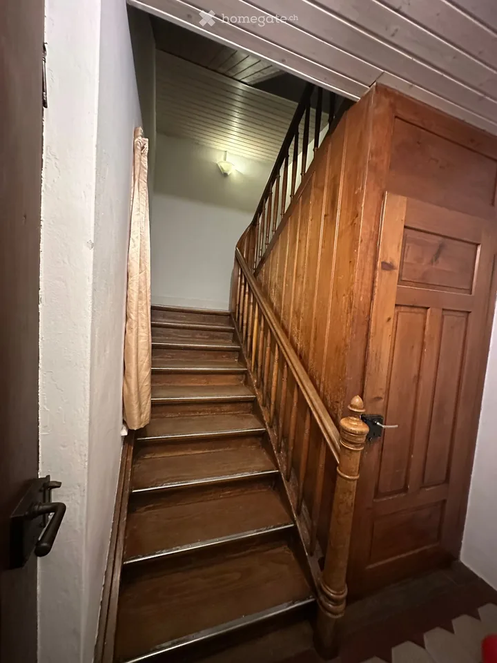 Appartamento di 4,5 locali in una casa colonica storica a Bülach