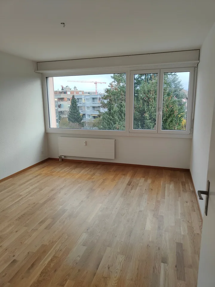 Teilsanierte Wohnung in Zollikofen