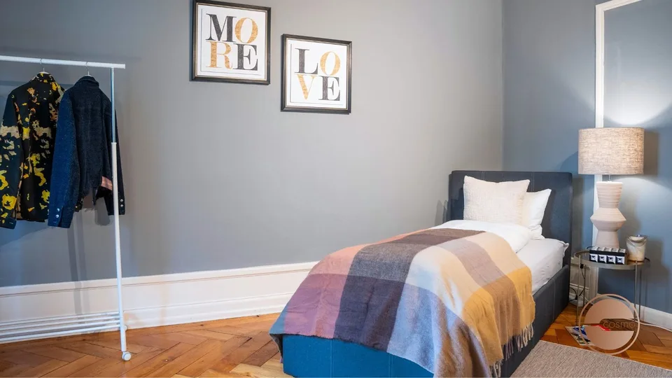 BELLE ÉPOQUE CHARM - 3.5-ROOM / 2-BEDROOM BOUTIQUE SERVICED APARTMENT – Foto 6 von 21