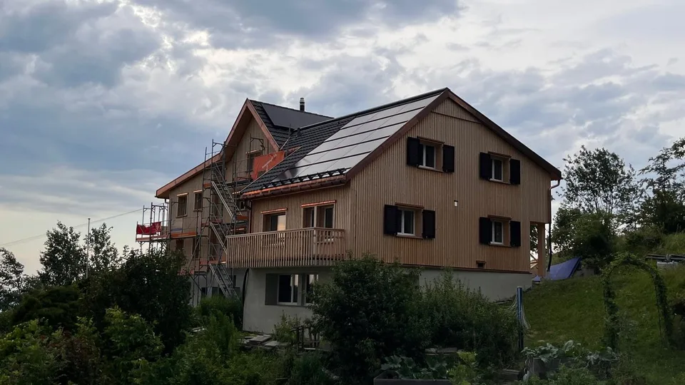 Attraktiver 4.5-Zimmer-Hausteil mit Seesicht – Erstbezug nach Komplettumbau