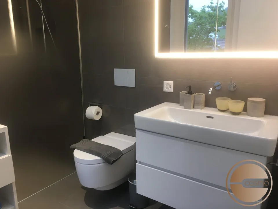 All inklusive Wohnen! Exklusive Attika-1-Schlafzimmer-Serviced Apartment mit Rundumterrasse