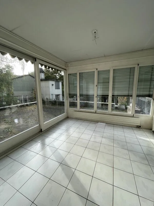 schöne und grosszügige 5-Zimmerwohnung mit Wintergarten und Terrasse in Bern zu vermieten! – Foto 12 von 14
