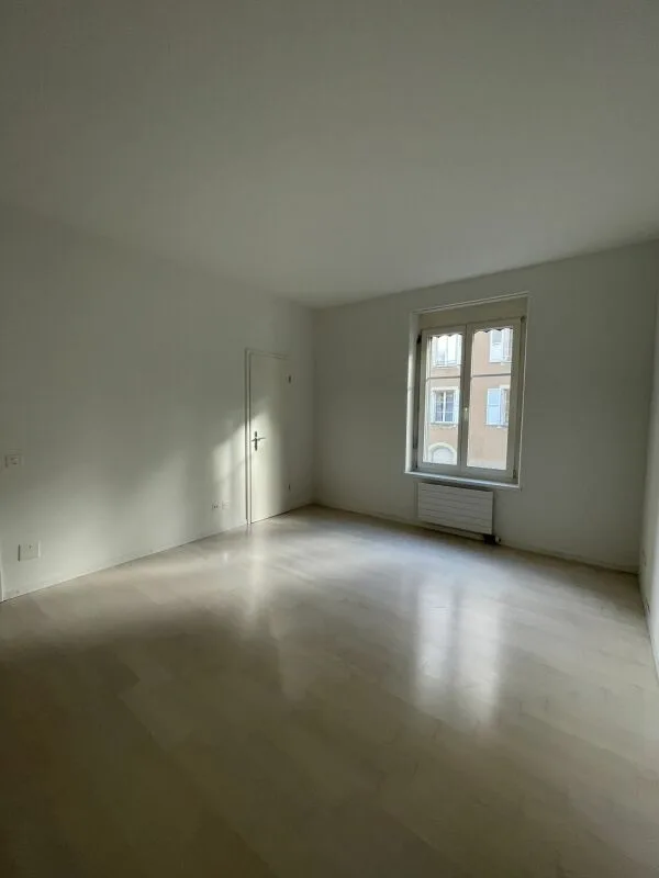 schöne und grosszügige 5-Zimmerwohnung mit Wintergarten in Bern/Eigerplatz zu vermieten! – Foto 10 von 13