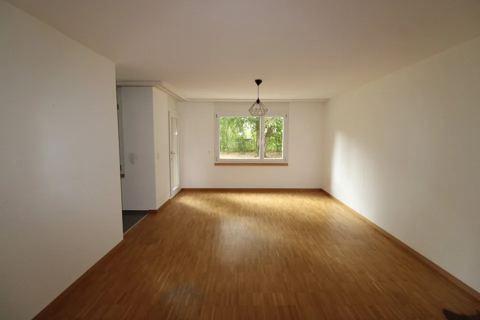 Appartamento moderno con posto giardino