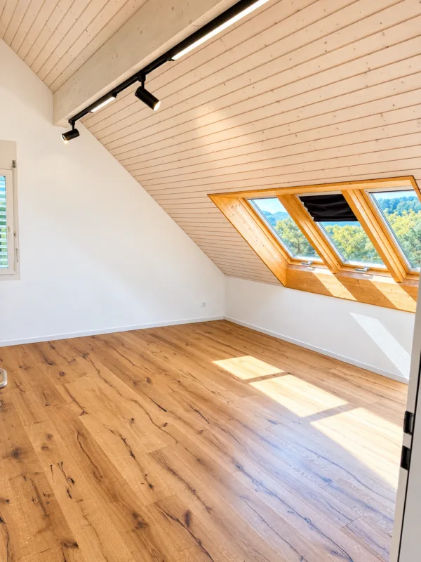 Exclusive 5.5-room attic apartment with approx. 160 m² - direct lift access, fireplace & 4 underground parking spaces – photo 9 of 15