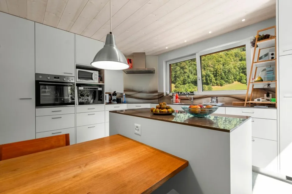 Einziehen, wohlfühlen, geniessen - Charmantes Zuhause mit viel Stauraum – Foto 3 von 11