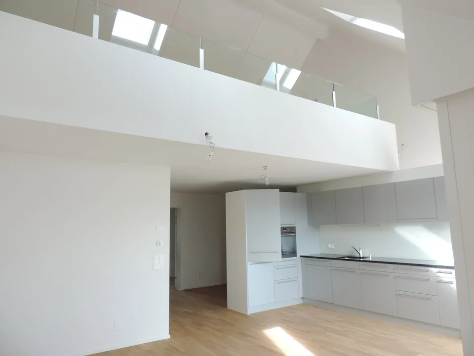 Moderne 4.5-Zimmer-Maisonette-Wohnung mit Weitsicht