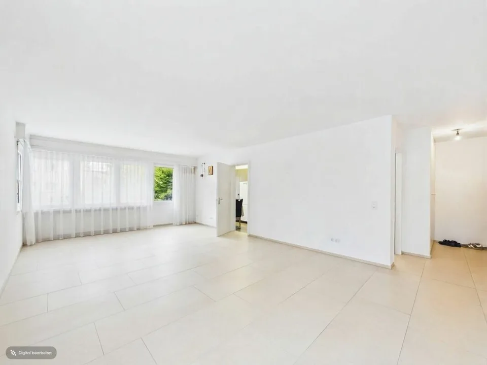 RUHIG UND HELL MIT BALKON UND GARAGE – Foto 3 von 5