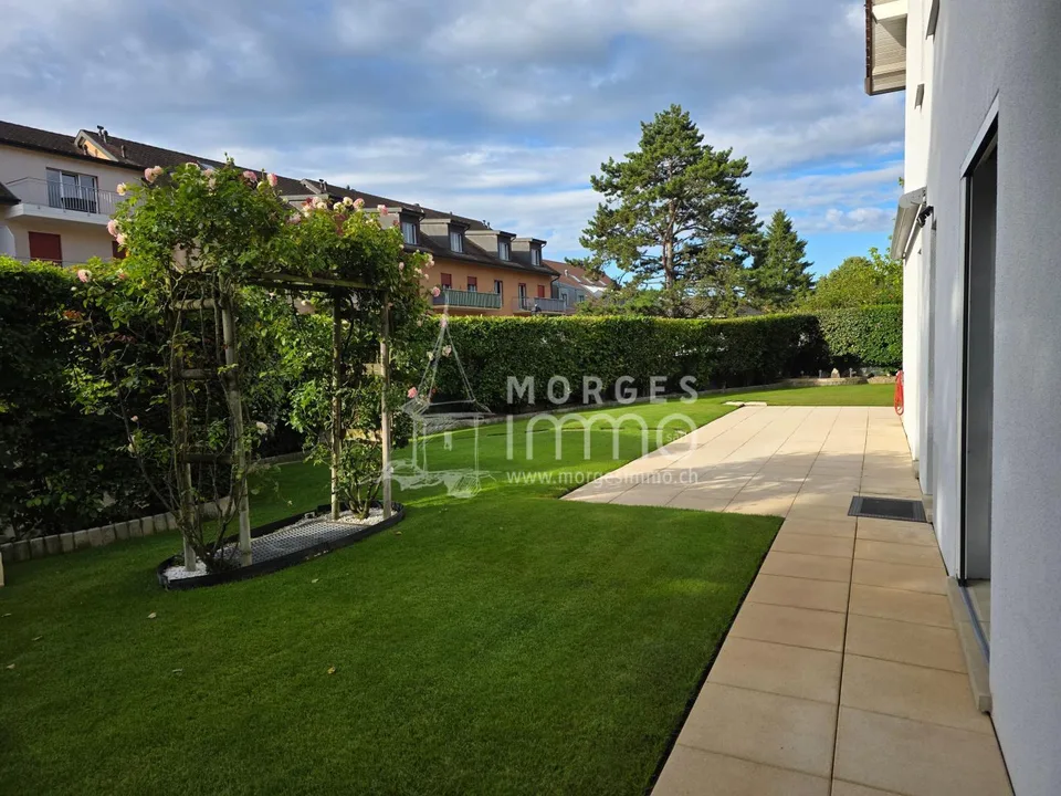 Magnifique appartement avec jardin privatif – photo 3 sur 11