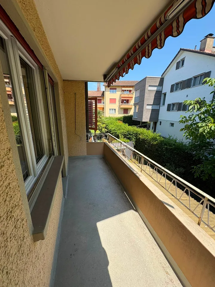 Bright 4-room apartment with balcony in Rorschach – available immediately!