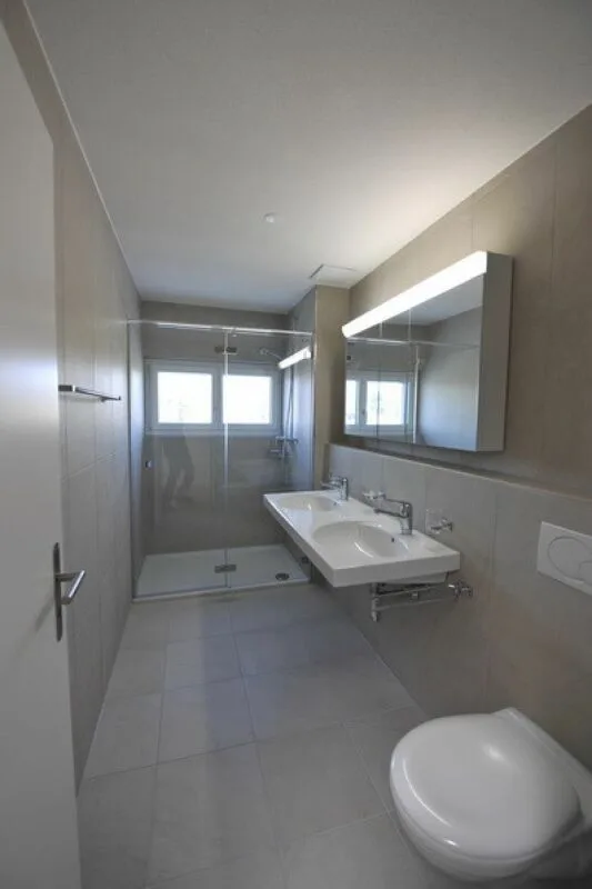 Beautiful 5 1/2-room attic apartment with fireplace is looking for YOU!