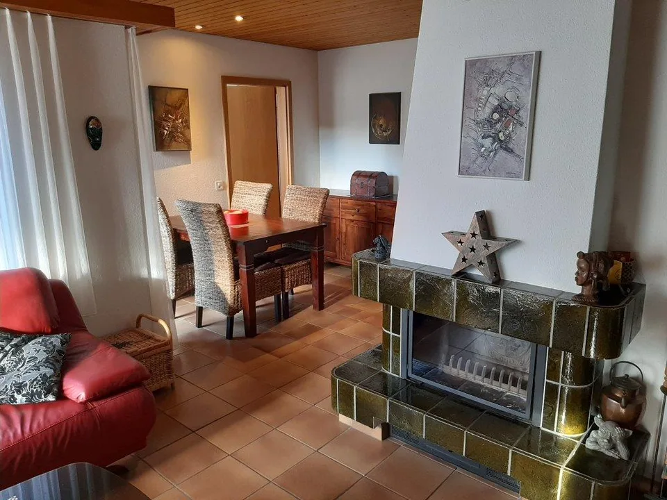 Charmantes 5.5-Zimmer-Einfamilienhaus mit Kamin in Kreuzlingen – Foto 9 von 14