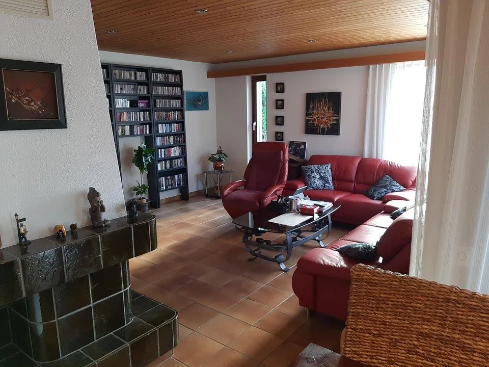 Charmantes 5.5-Zimmer-Einfamilienhaus mit Kamin in Kreuzlingen – Foto 8 von 14