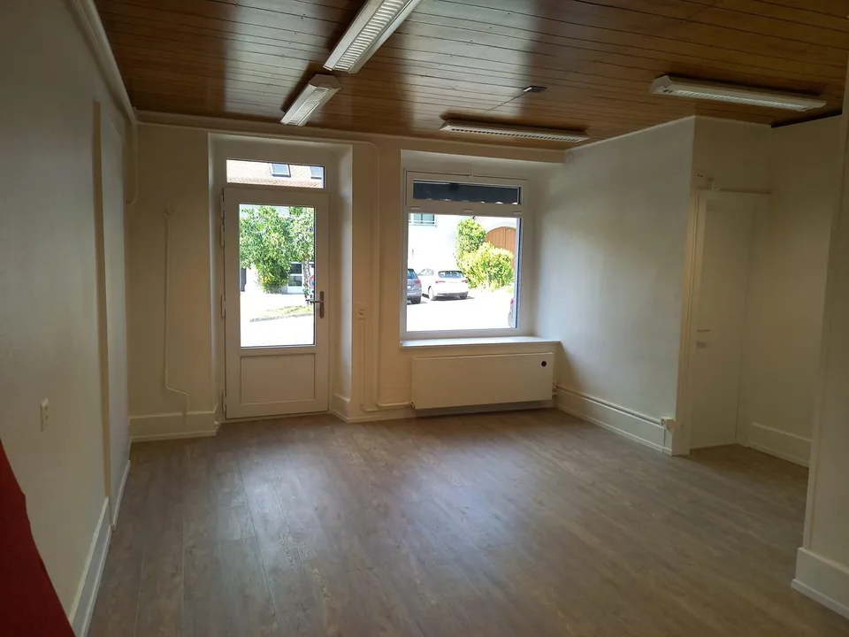Lokal in Romanel-sur-Lausanne – Foto 2 von 3