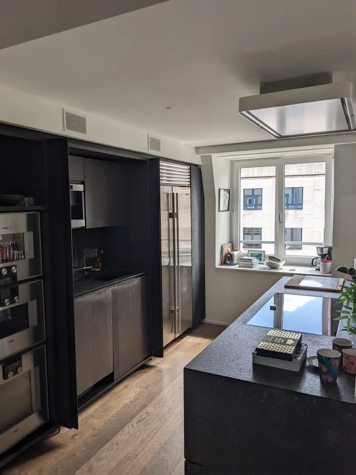 Appartement spacieux 5 pièces au dernier étage sur Stauffacherstrasse à Zurich – photo 5 sur 9