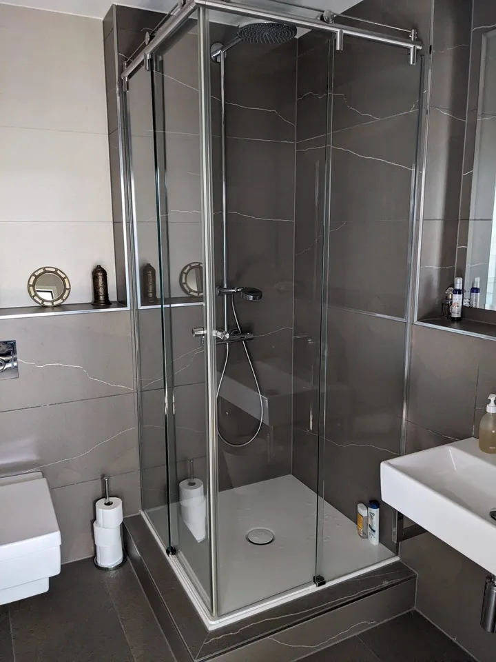 Appartement spacieux 5 pièces au dernier étage sur Stauffacherstrasse à Zurich – photo 8 sur 9