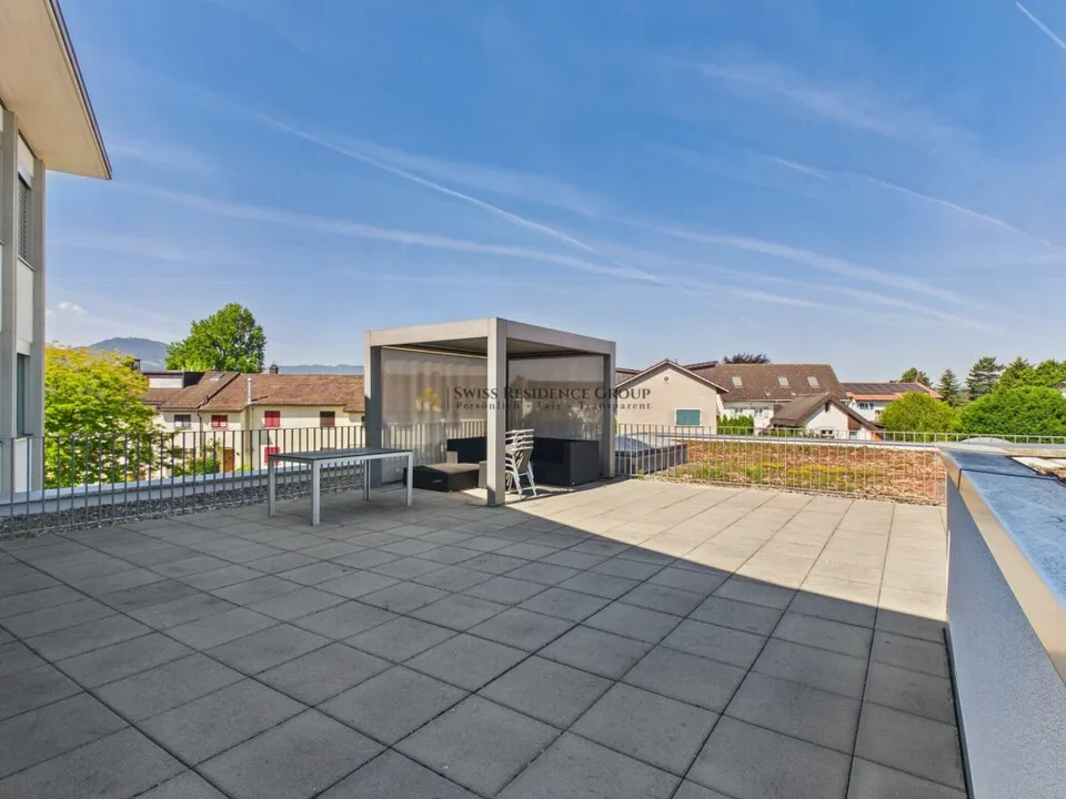 Exclusive 3.5-room apartment with dream terrace & air conditioning