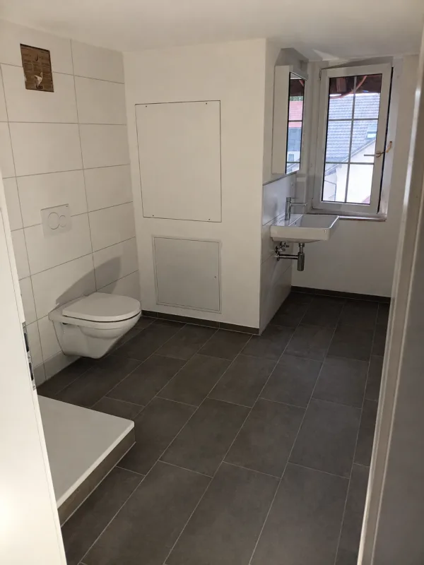Beautifully renovated 3.5-room apartment