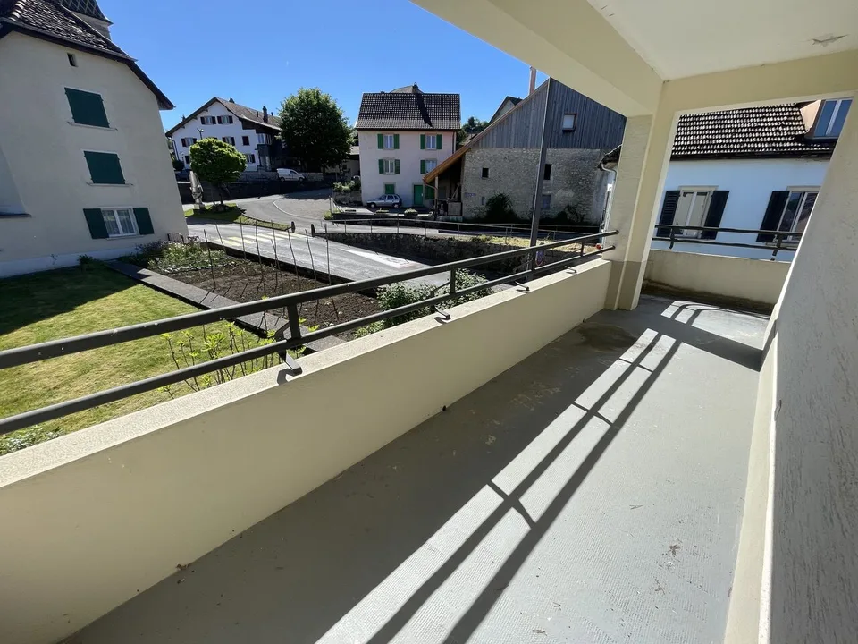 Grande maison rénovée située au centre du village de Chevenez – photo 6 sur 12