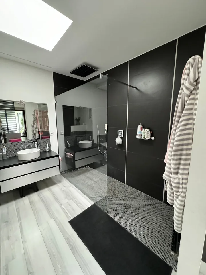 PROPRIÉTÉ CONTEMPORAINE D’EXCEPTION À SAXON – photo 19 sur 21
