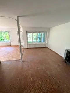 2.5-Zimmer-Wohnung im EG in Zollikon – sofort verfügbar / 2.5-Room Apartment in Zollikon