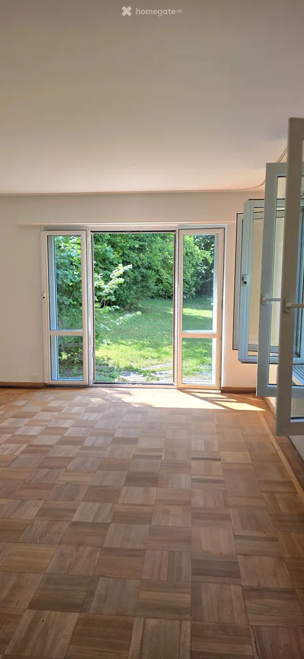 2.5-Zimmer-Wohnung im EG in Zollikon – sofort verfügbar / 2.5-Room Apartment in Zollikon