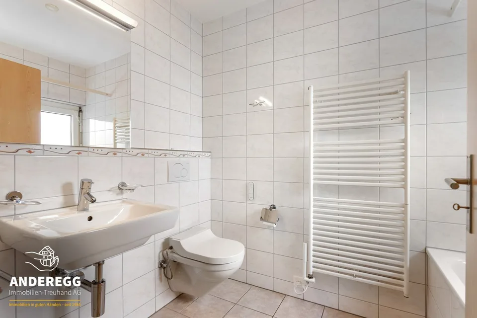 Wohnen mit viel Freiraum 4.5-Zi.-Wohnung im Erdgeschoss – Foto 8 von 13