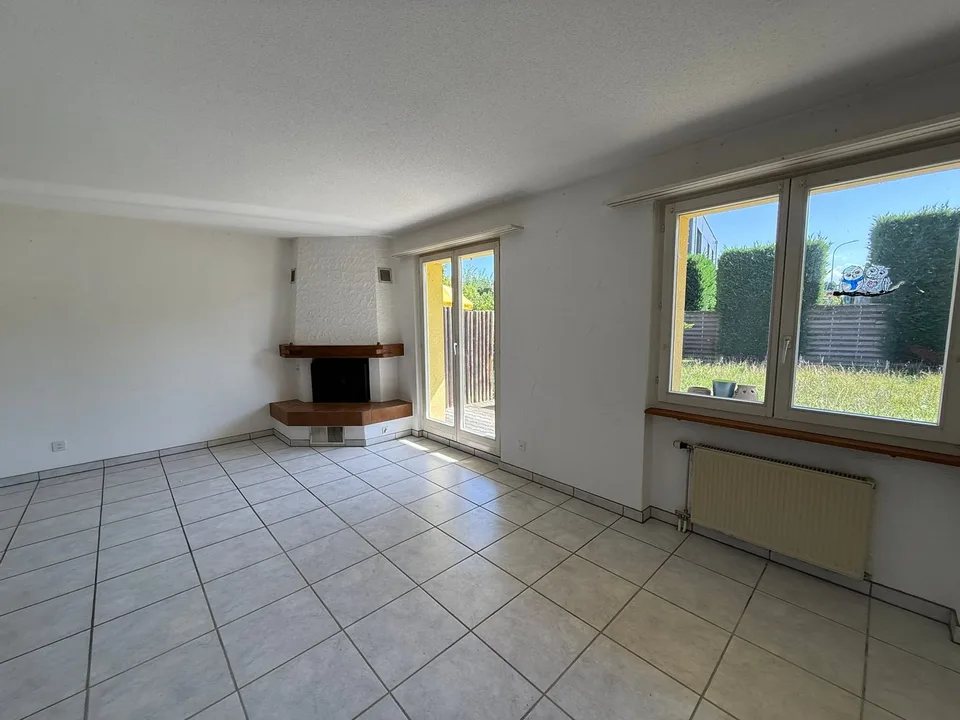 Maison jumelée de 5,5 pièces avec jardin à vendre à Hubersdorf – photo 6 sur 13
