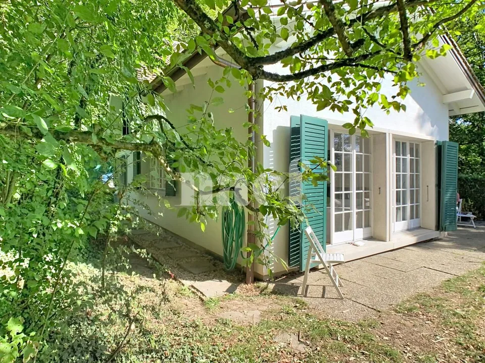 Casa di 5.5 locali con giardino