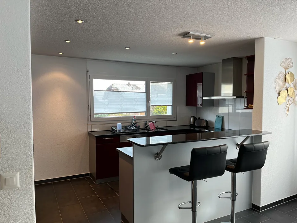 Gepflegte 4.5-Zimmer-Eigentumswohnung mit Balkon in Aarwangen (2 EHP verfügbar) – Foto 2 von 10