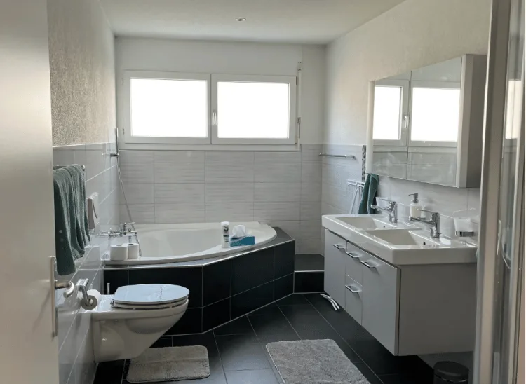 Gepflegte 4.5-Zimmer-Eigentumswohnung mit Balkon in Aarwangen (2 EHP verfügbar) – Foto 7 von 10