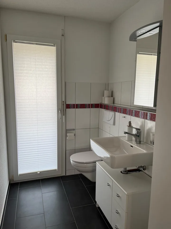 Gepflegte 4.5-Zimmer-Eigentumswohnung mit Balkon in Aarwangen (2 EHP verfügbar) – Foto 6 von 10