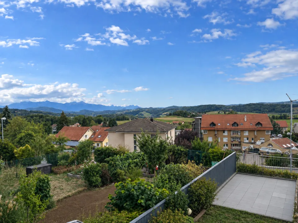 Villa mitoyenne de 5.5 pièces – photo 2 sur 13