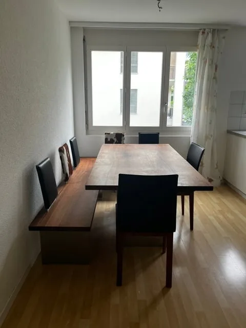 Per professionisti temporanei, single o pendolari: camera ammobiliata in condivisione a Bremgarten AG